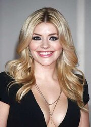 My favorite celebs- Holly Willoughby