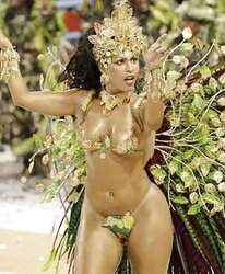 Samba dancers unwrap