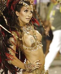 Samba dancers unwrap