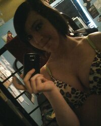 Teenager highly fabulous 18yr old who use to send me her pictures