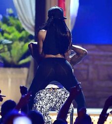Kim K vs Nicki Minaj - Who