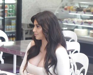Kim K vs Nicki Minaj - Who