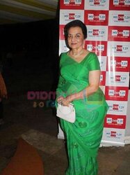 ASHA PAREKH AMPLE GRANNY ARSE