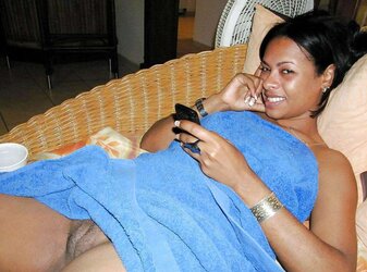 Indian Desi Stunners Steaming