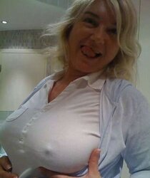 SUPER SUPER-STEAMY MATURE WIFEY