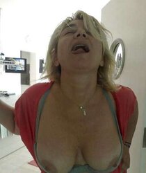 SUPER SUPER-STEAMY MATURE WIFEY
