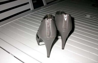 Von Monika die High High-Heeled Shoes