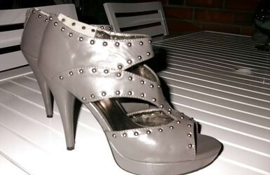 Von Monika die High High-Heeled Shoes