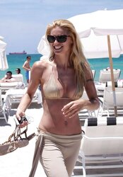 Michelle Hunziker uber-sexy FRESH Bathing Suit Pictures