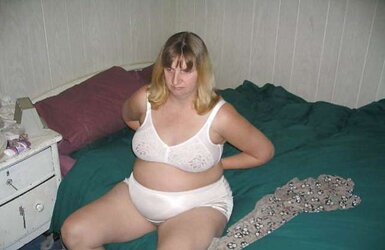 Pregnant amature plumper