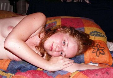 Belle small teenager rousse
