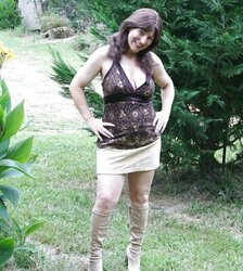 Hotlegs-mature legshow