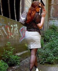 Hotlegs-mature legshow