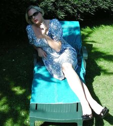 Hotlegs-mature legshow