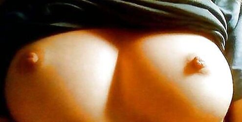 Gros seins mous