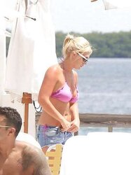 Brooke Hogan in bathing suit
