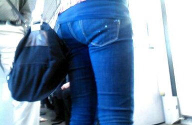 Voyeur six - Upskirt-ish on super-sexy shapely hips!