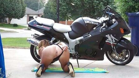 More moms with culos made for banging