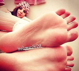 Soles, footjob, solejob VI