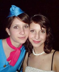 Non Bare Teenager Femmes - Part