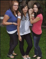 Non Bare Teenager Femmes - Part