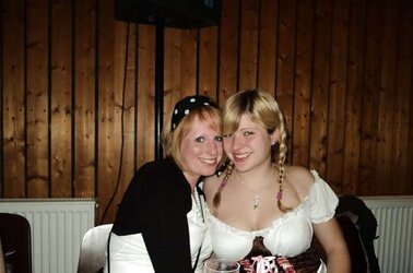 Non Bare Teenager Femmes - Part
