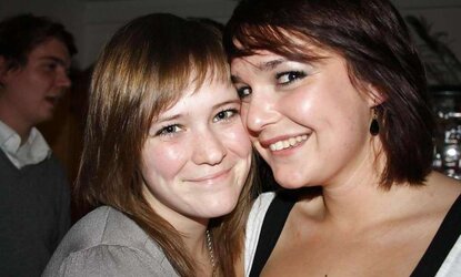 Non Bare Teenager Femmes - Part
