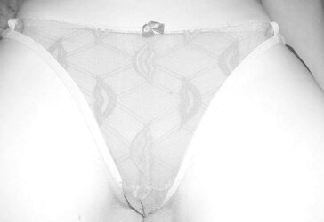 Steaming pierced german woman have joy with classmate