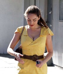 Kelly Brook Bosom Candids in Venice Beach