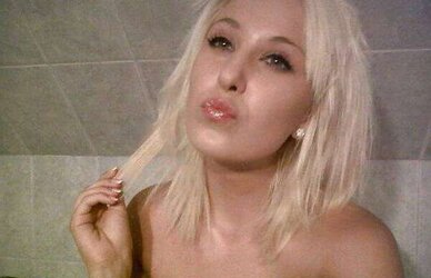 Facebook-Youthfull Femmes(17,legitimate years)