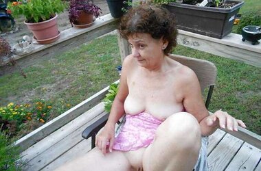 Granny pix from free oma galleries + more