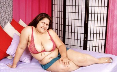 PLUMPER Karla Lane