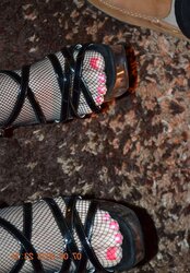 Uber-Sexy lady18 ,fishnet tights+stripper high-heeled slippers!!
