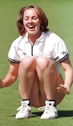 HINGIS nakes