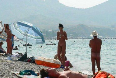 I Enjoy Being Bare!