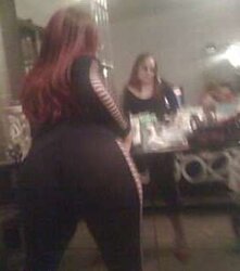 Latina cougar with an bum