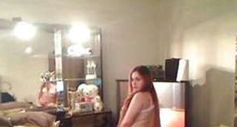 Latina cougar with an bum