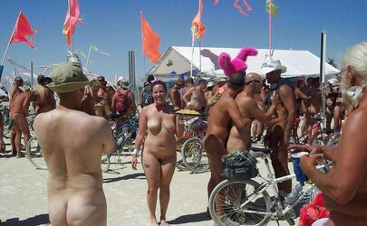 A supreme naturist beach