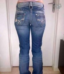 Cameltoe denim