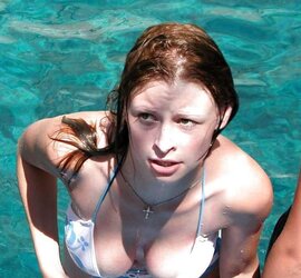 Hotlegs-beach glance