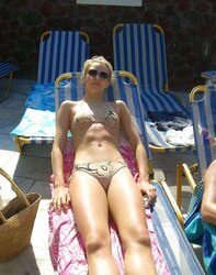 Hotlegs-beach glance