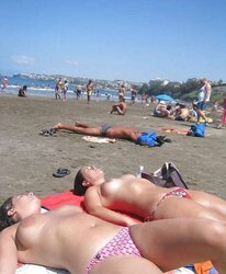 Hotlegs-beach glance