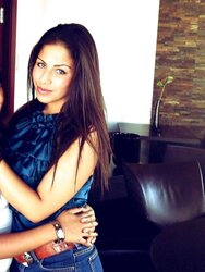 Pute de luxe perse Negah persian iranian teenager super-bitch