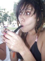 ALESITA MOSTRANDOSE