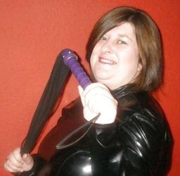 Mature-PLUMPER-ladie