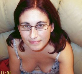 Cleavages, decolletes, downblouse,
