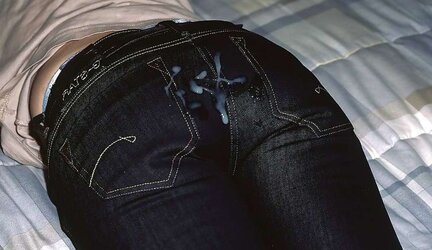 Queens in denim XXXIV