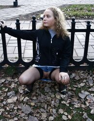Queens in denim XXXIV