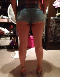 Esposa puta en cut-offs.wifey super-bitch latin mummy in cut-offs