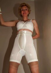 LadySuspender